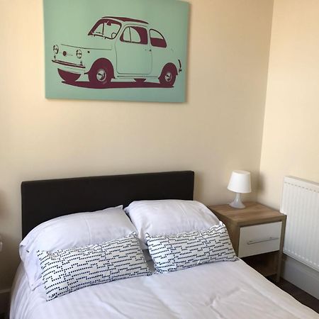 Casa Fresa Franks Serviced Accommodation Ливърпул Екстериор снимка