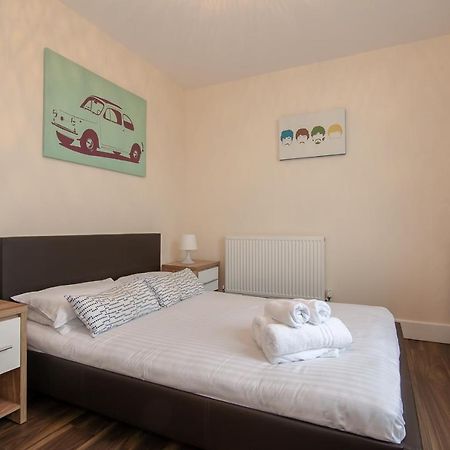 Casa Fresa Franks Serviced Accommodation Ливърпул Екстериор снимка