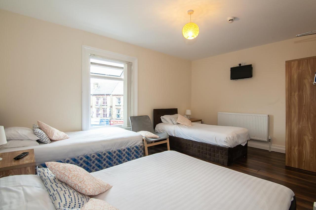 Casa Fresa Franks Serviced Accommodation Ливърпул Екстериор снимка