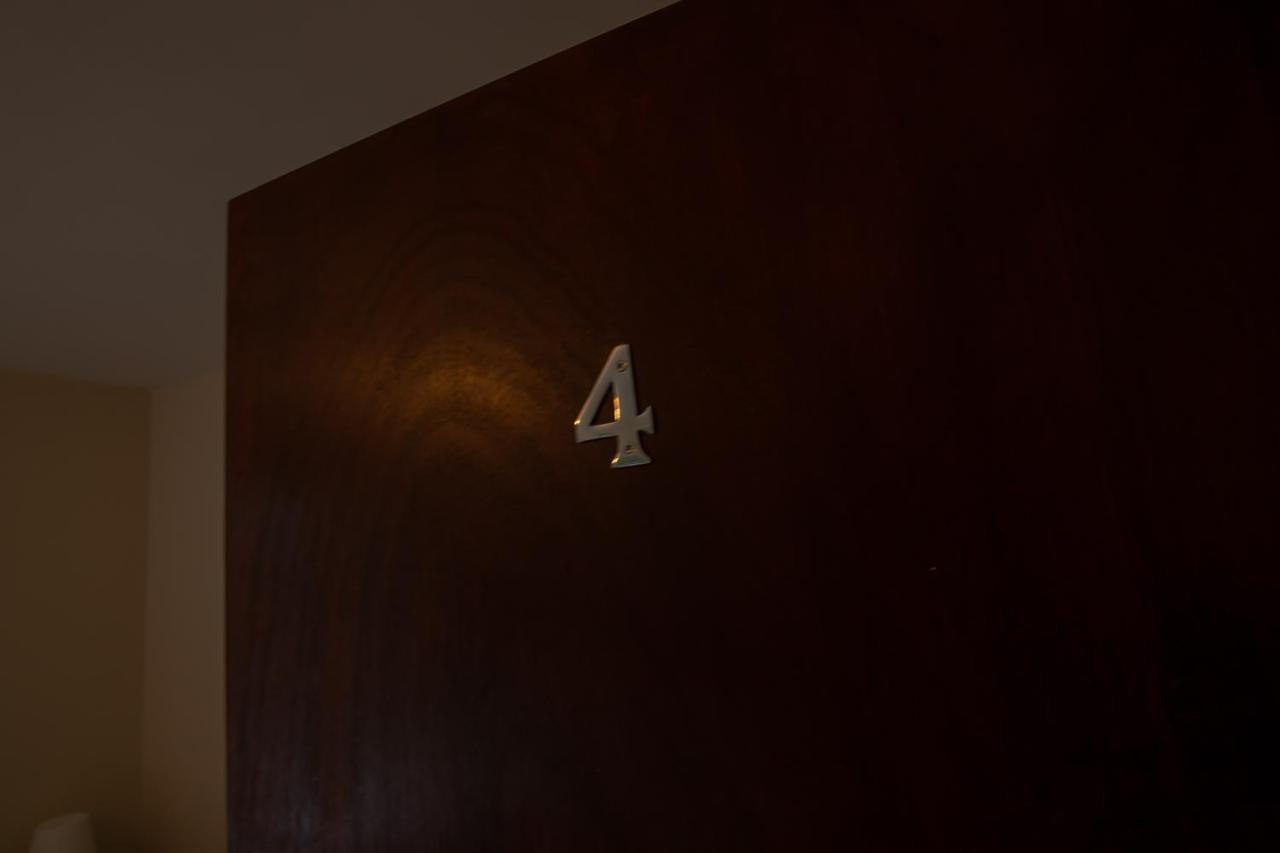 Casa Fresa Franks Serviced Accommodation Ливърпул Екстериор снимка