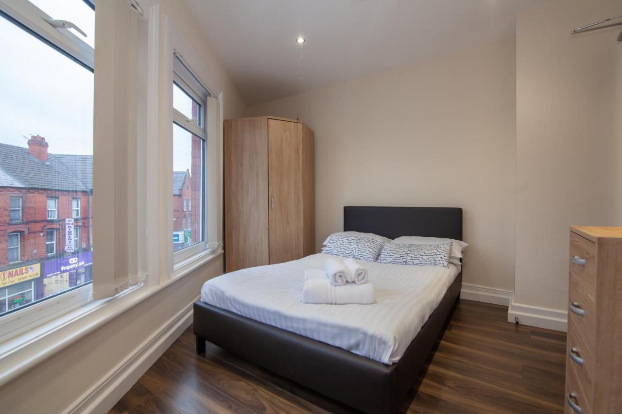 Casa Fresa Franks Serviced Accommodation Ливърпул Екстериор снимка
