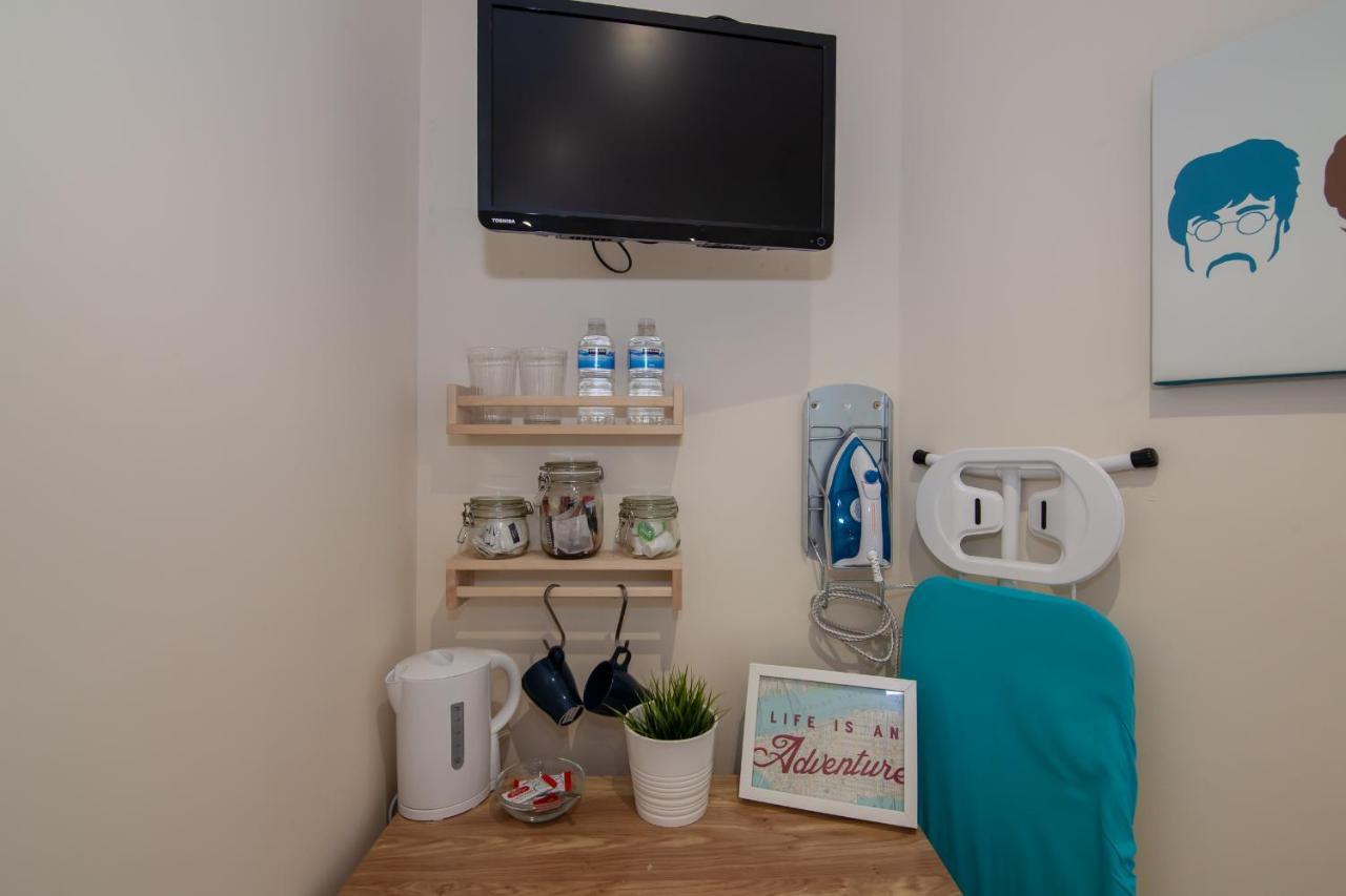 Casa Fresa Franks Serviced Accommodation Ливърпул Екстериор снимка