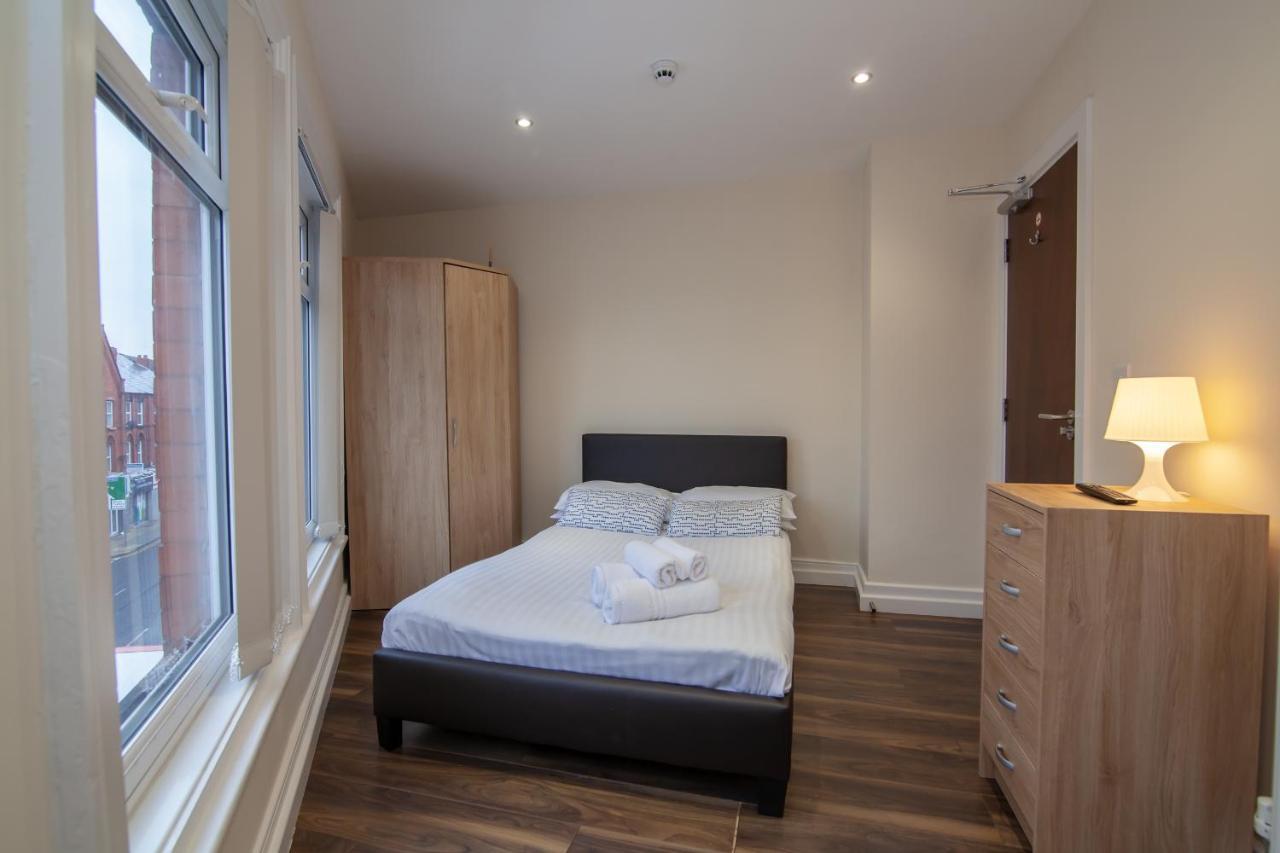 Casa Fresa Franks Serviced Accommodation Ливърпул Екстериор снимка